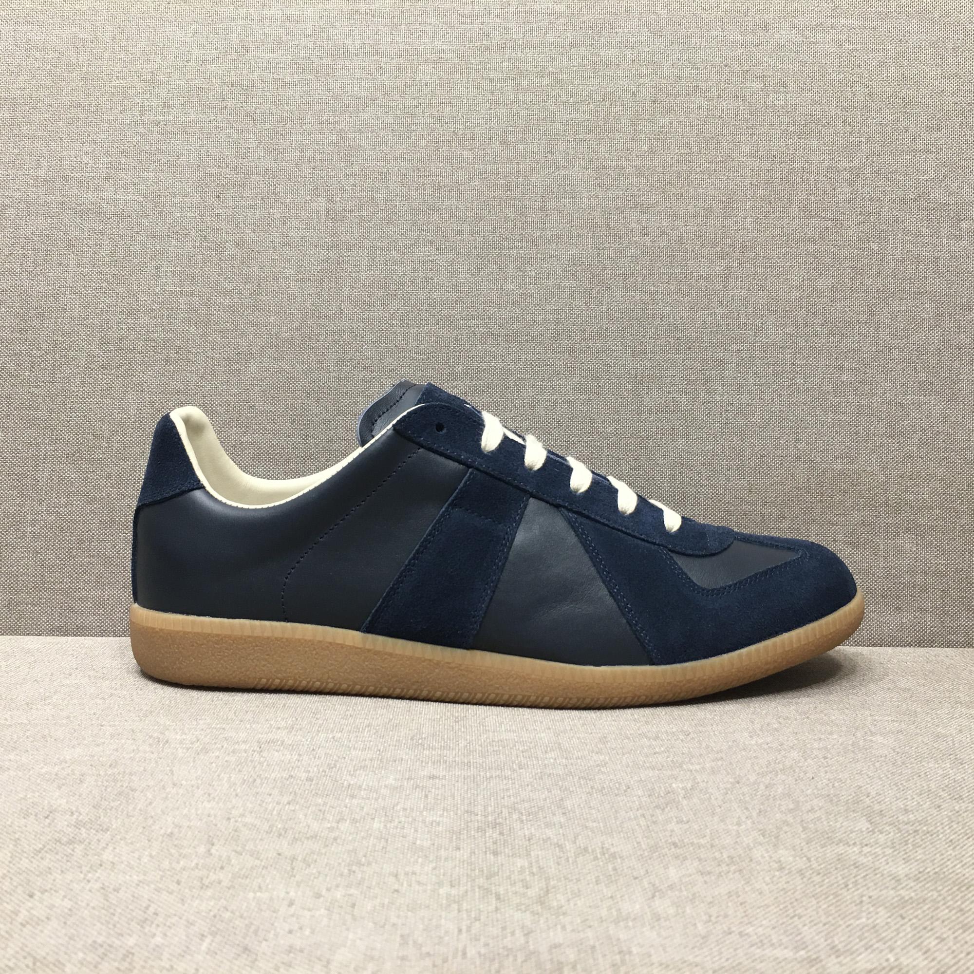[Play with shoes] Ingeniously produced German training shoes MMGAT retro white shoes raw rubber flat sports shoes