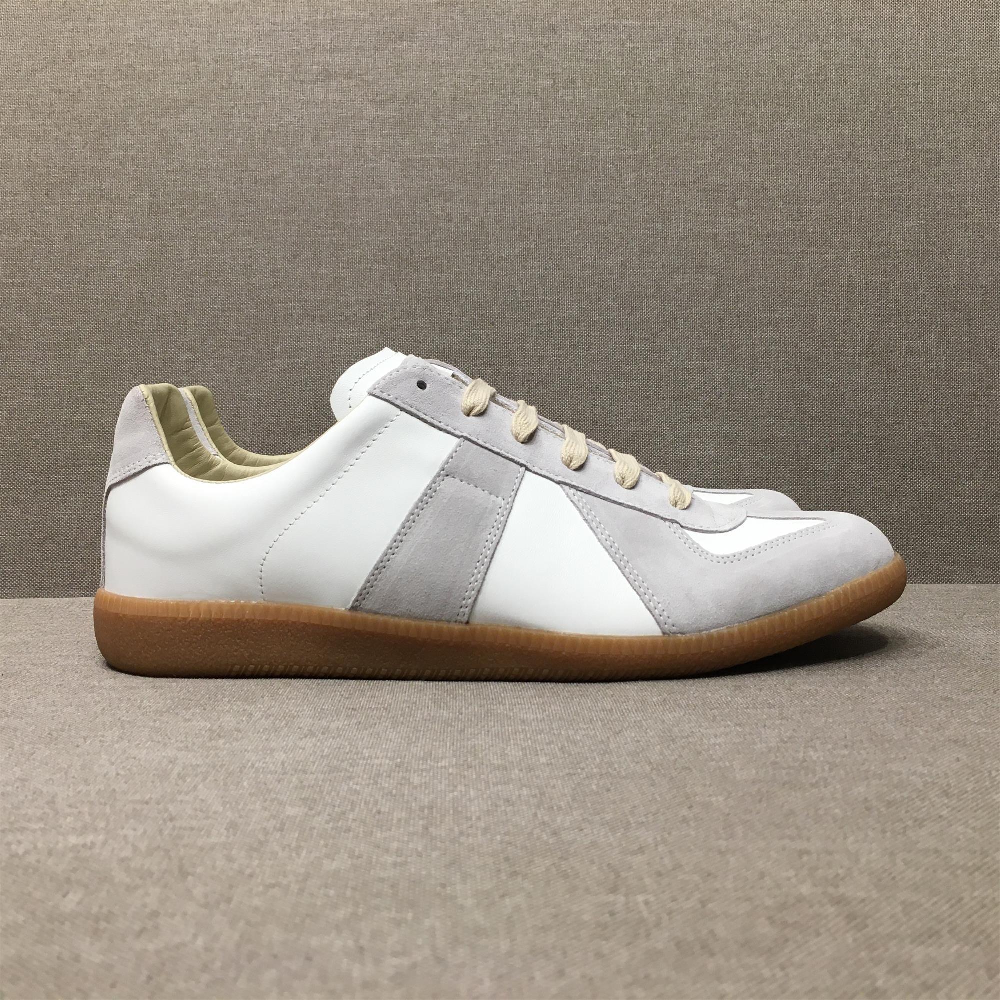 [Play with shoes] Ingeniously produced German training shoes MMGAT retro white shoes raw rubber flat sports shoes