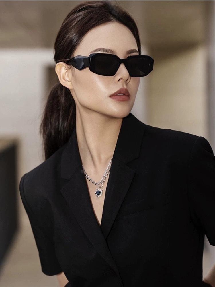 Korean version of retro sunglasses female fashion sunscreen Europe and the United States square hip-hop net red slim high-end trendy brand sunglasses male