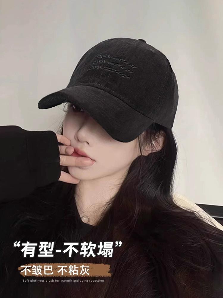Baseball Cap Women's 2025 New Simple Casual Versatile Face Showing Small American Retro Big Head Circumference Soft Top Tongue Hat