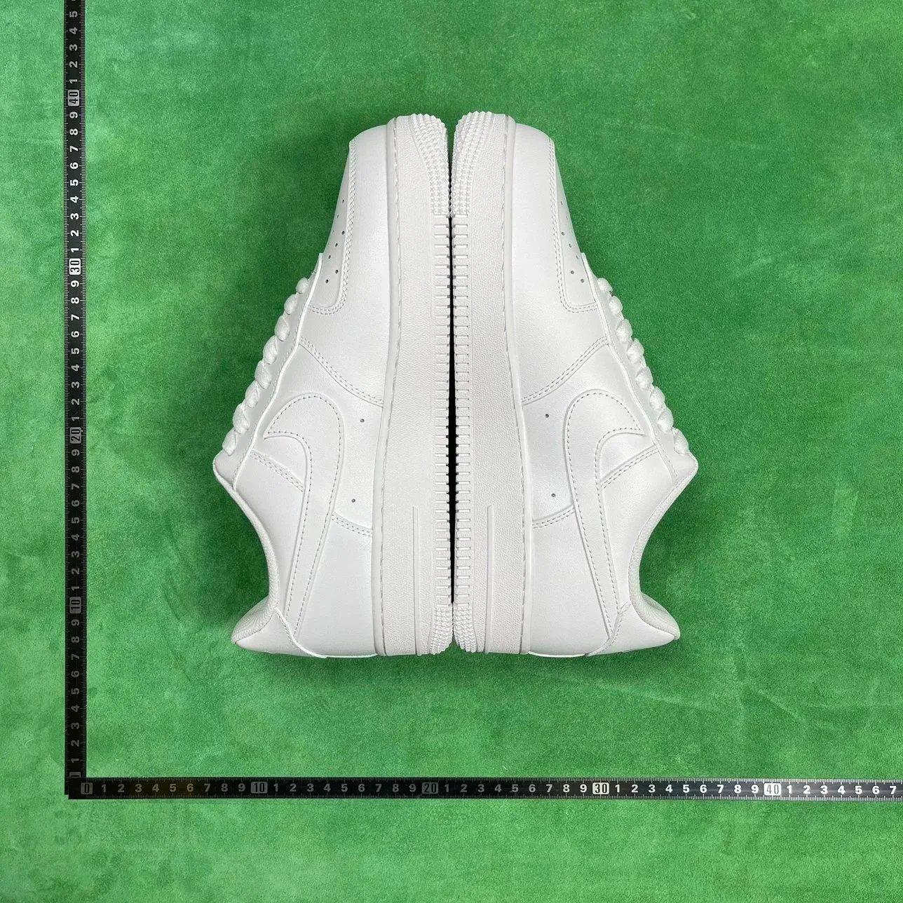 DC 1 to 1 pure white